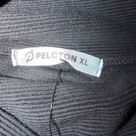 NEW with tags 🖤 Peloton Ribbed Mock neck zipper sweatshirt XL NWT gift - Picture 7 of 11
